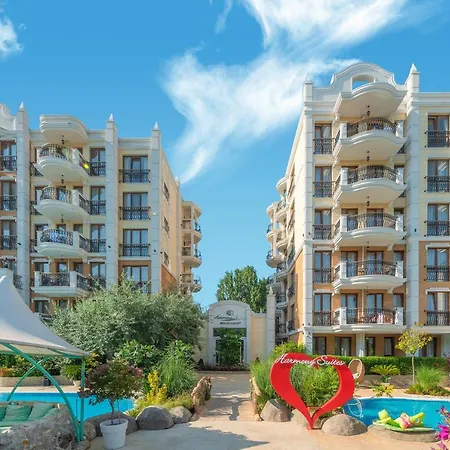 Harmony Grand アパートホテル 4*