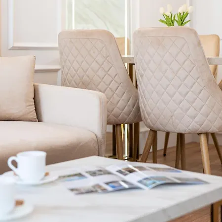 Harmony Grand アパートホテル 4*