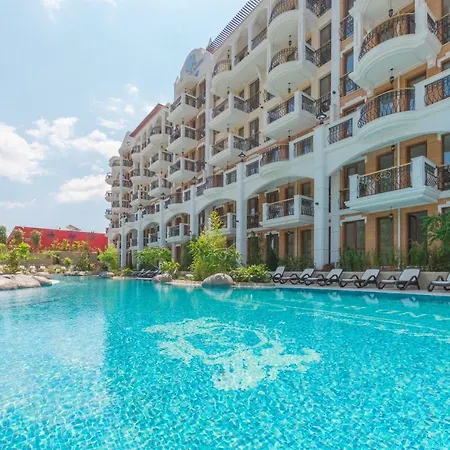 アパートホテル Harmony Grand 4*