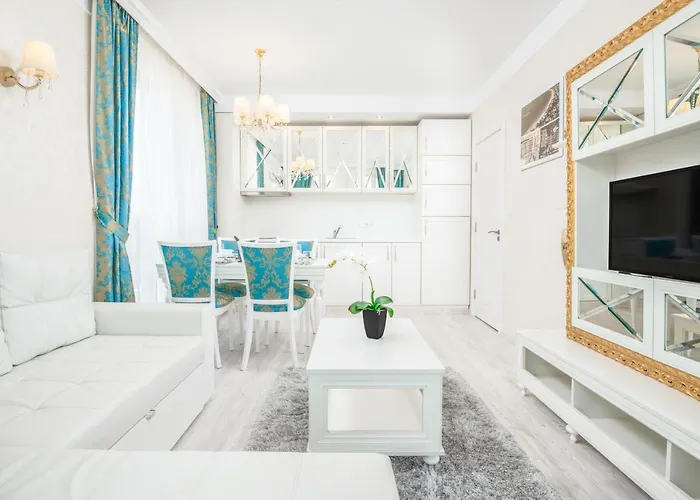 Harmony Grand 4* Napospart