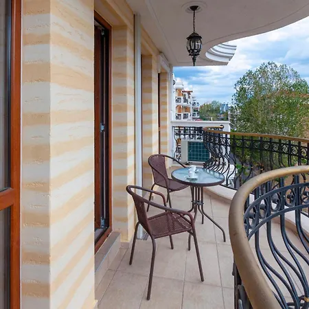 Harmony Grand Lejlighedshotel 4*