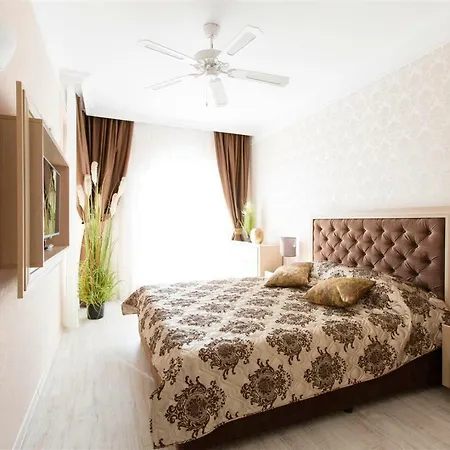 Harmony Grand Aparthotel 2*