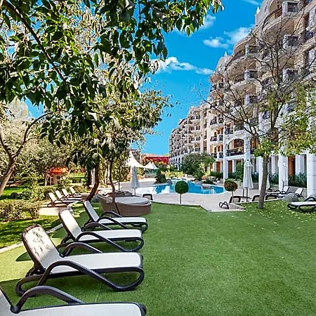 Harmony Grand شقة فندقية 4*